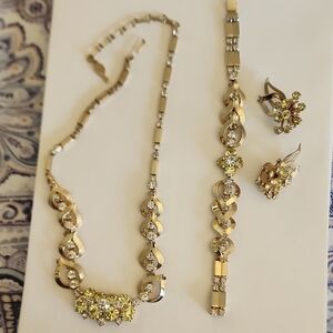 Vintage Sarah Coventry Necklace, Bracelet, Earring Set